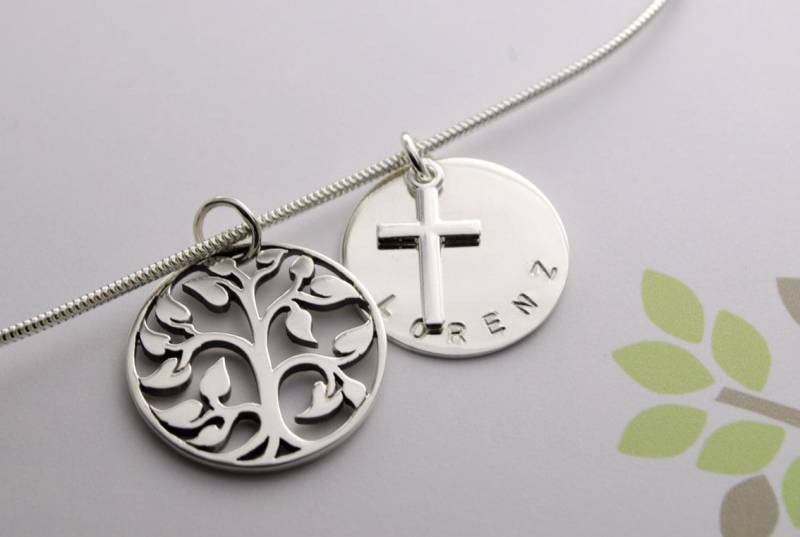 Lebensbaumkette Mit Gravur Kreuzkette Silberkette Mit Lebensbaum Kreuz Namenstaler Taufkette Taufschmuck Kinderschmuck Gravur Bloomgart von Bloomgart