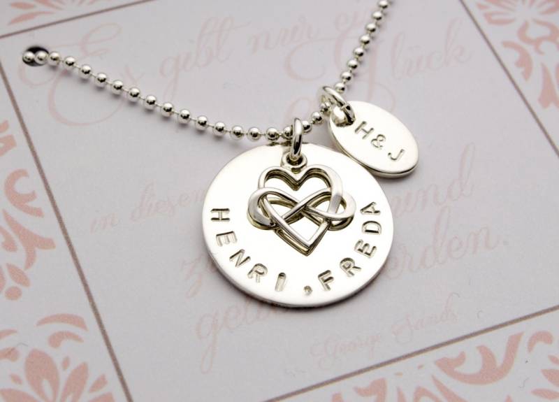 Namenskette Infinity Heart Mit Gravur Von Bloomgart Aus 925 Sterling Silber Schöne Alltagskette Perfektes Geschenk Für Sie Nr 025 von Bloomgart