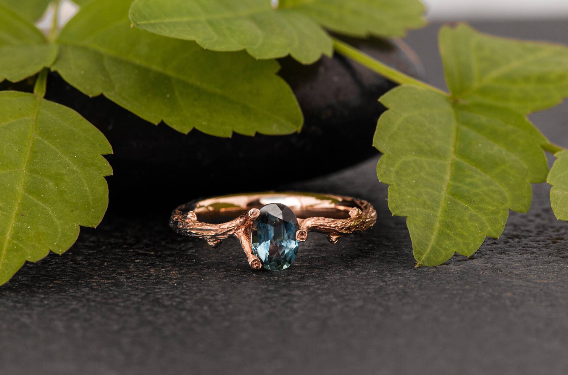 Zweig Verlobungsring, Teal Saphir Ring, Montana Blau Grün Ring von BlossomAndSuch