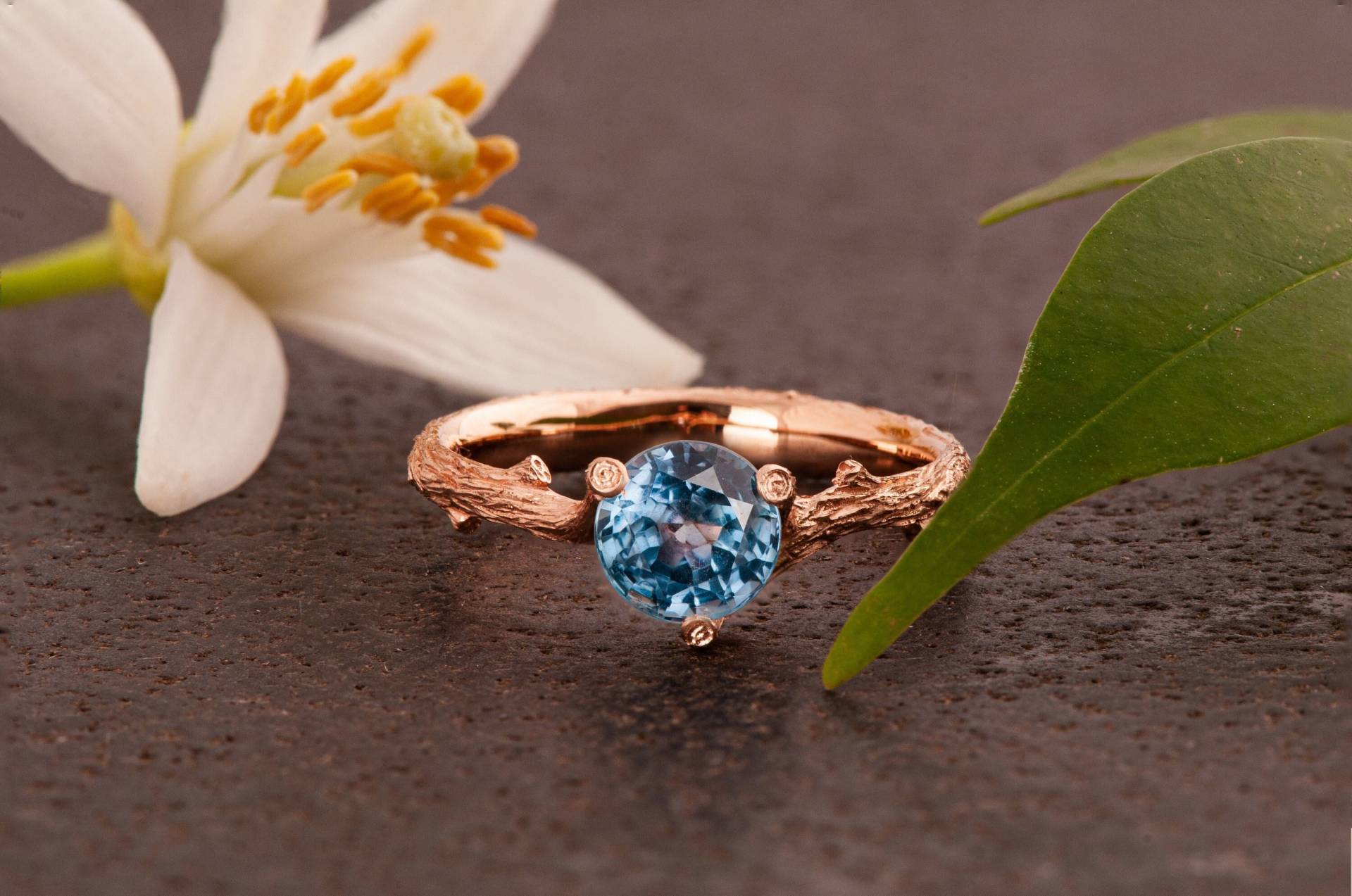 Zweig Verlobungsring, Teal Saphir Ring, Montana Ring von BlossomAndSuch