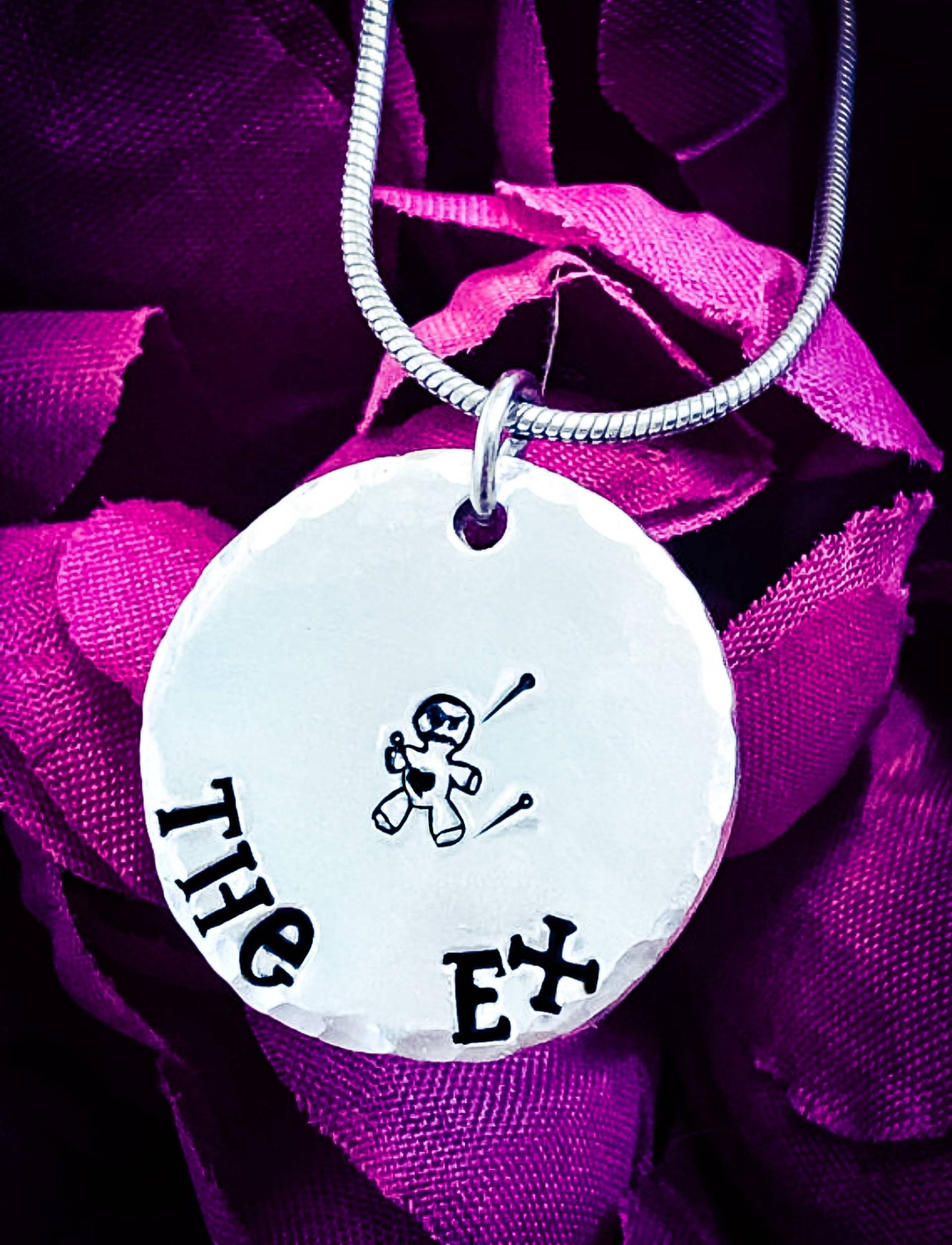 Hand Gestempelt "The Ex' Voodoo Doll Halskette Geschenk Hand Gestempelt "The Ex' Voodoo Doll Halskette Geschenk von BlossomWitchUK