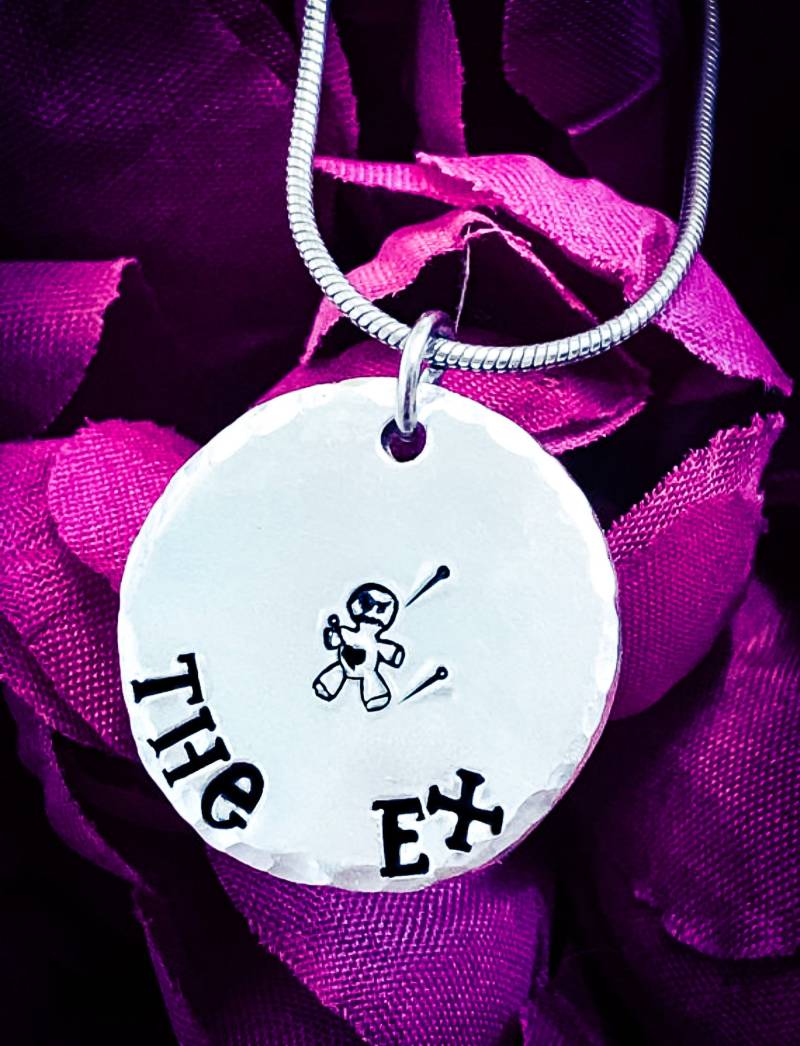 Hand Gestempelt "The Ex' Voodoo Doll Halskette Geschenk Hand Gestempelt "The Ex' Voodoo Doll Halskette Geschenk von BlossomWitchUK