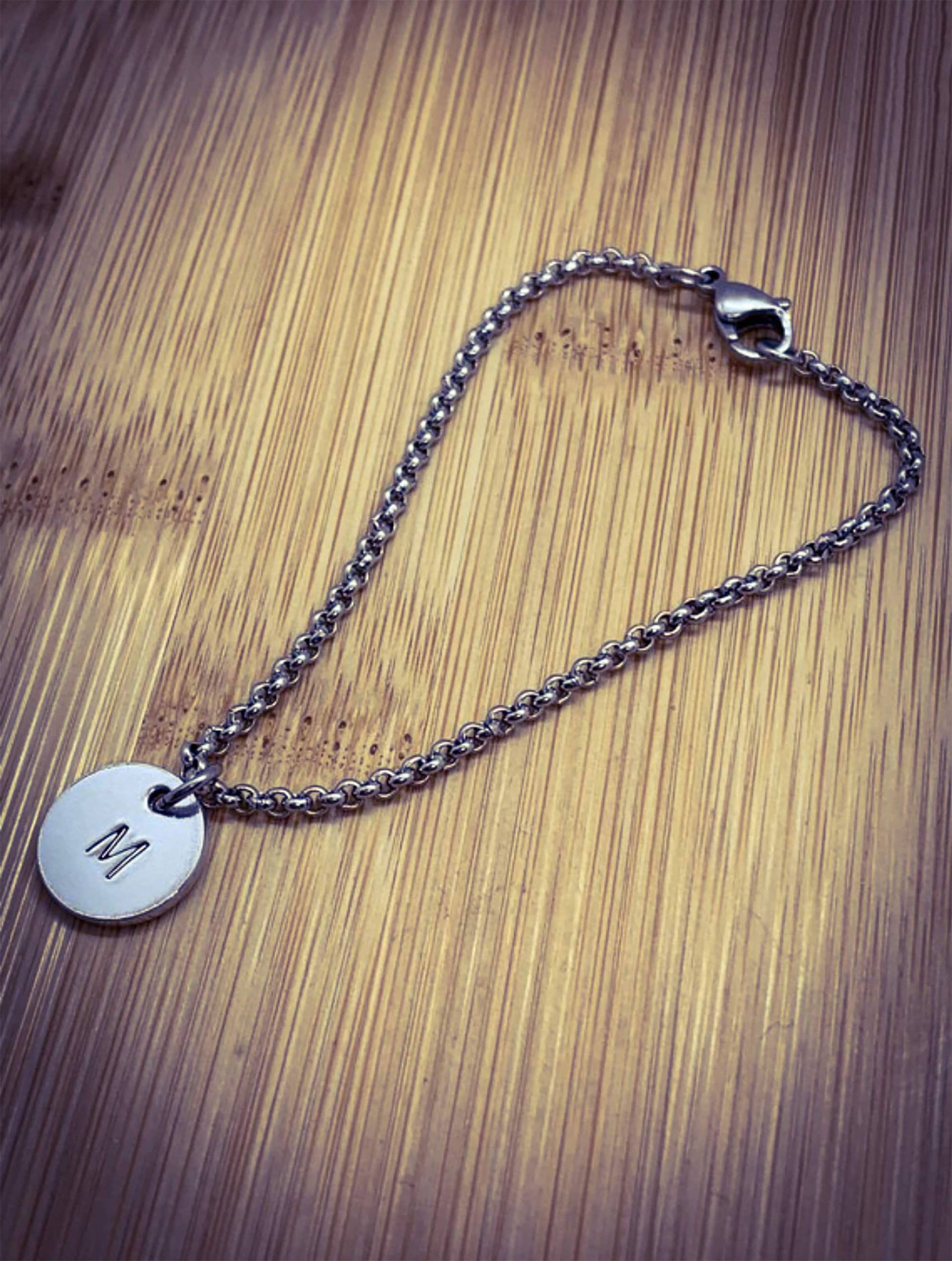 Handgestempelter Initial Armband Benutzerdefinierte Monogramm Edelstahl Schmuck Handgestempelter Initial Armband Benutzerdefinierte Monogramm Edelstahl Schmuck von BlossomWitchUK