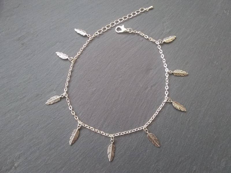 Feder-Fußkettchen Silber Überzogene Kette Ankle-Armband Schichtung Stapeln Baumeln Urlaub-Strandabnutzung Körperschmuck Verschiedene Größen von BluMoonBoutiQ