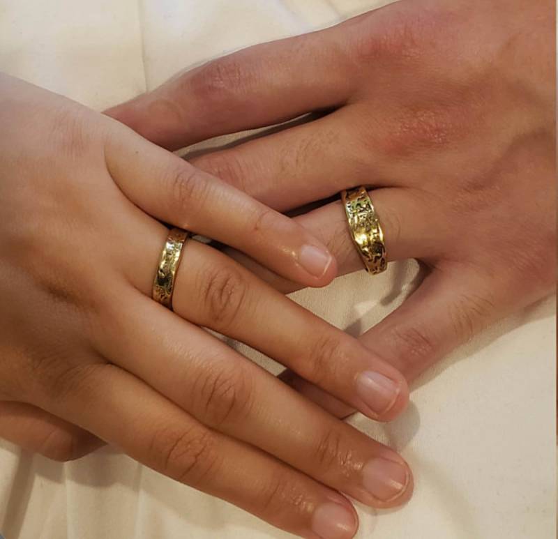 Baumrinde Trauringe, Baumrindenring Gold Blau Bayer Design Nyc von BlueBayerDesignNYC