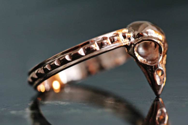 Roségold-Vogelschädel-Ring 14K Gold, Handgefertigt in Nyc Roségold-Vogelschädel-Ring 14K Gold, Handgefertigt in Nyc von BlueBayerDesignNYC