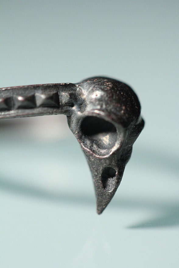 Vogelschädel Ring Edel Teeny Winzig in Geschwärztem Sterling Silber Blau Bayer Design Nyc Vogelschädel Ring Edel Teeny Winzig in Geschwärztem Sterling Silber Blau Bayer Design Nyc von BlueBayerDesignNYC