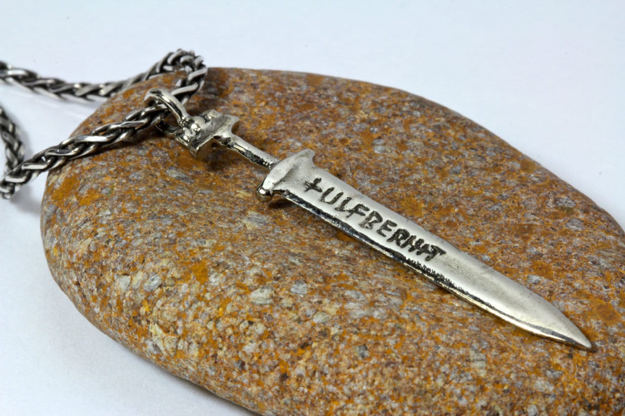 sterling Silber , Ulfberht Wikinger Schwertschmuck, Schwert Halskette Made in Nyc sterling Silber , Ulfberht Wikinger Schwertschmuck, Schwert Halskette Made in Nyc von BlueBayerDesignNYC