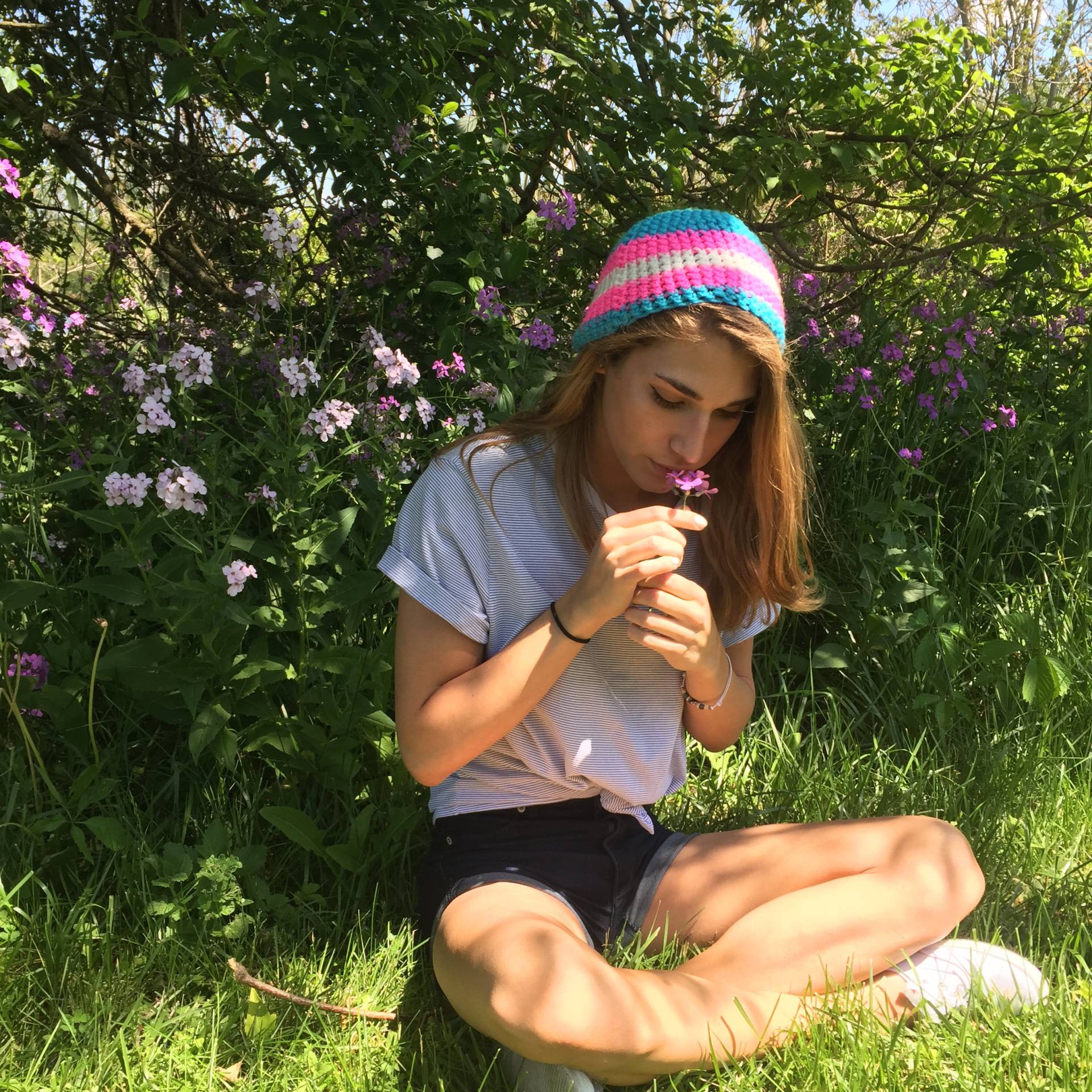 Trans Pride Beanie Trans Pride Beanie von BlueCabinCrafts