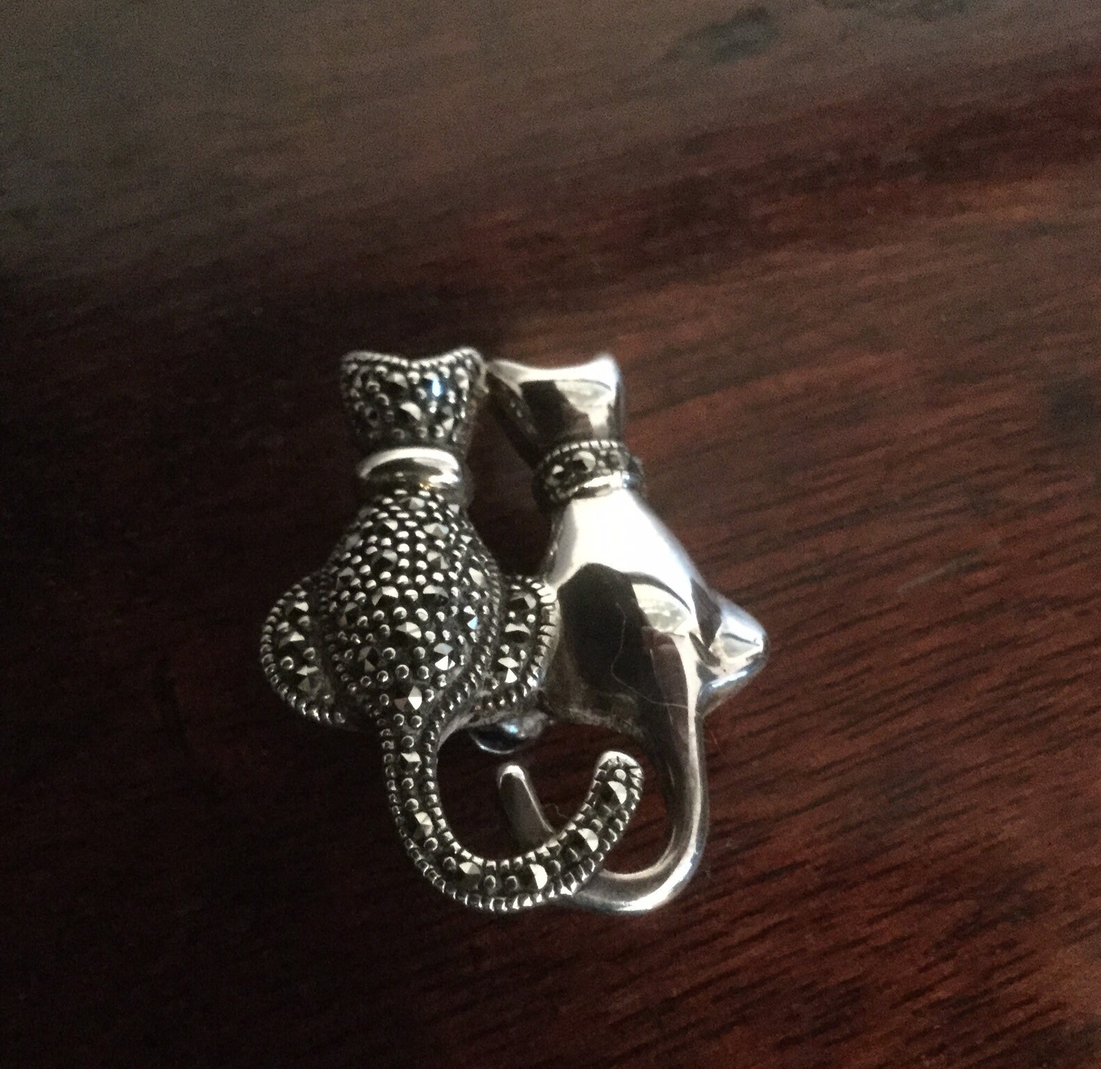 Brosche - Anstecknadel Aus Silber Und Markasit Katzen von BlueChairCuration