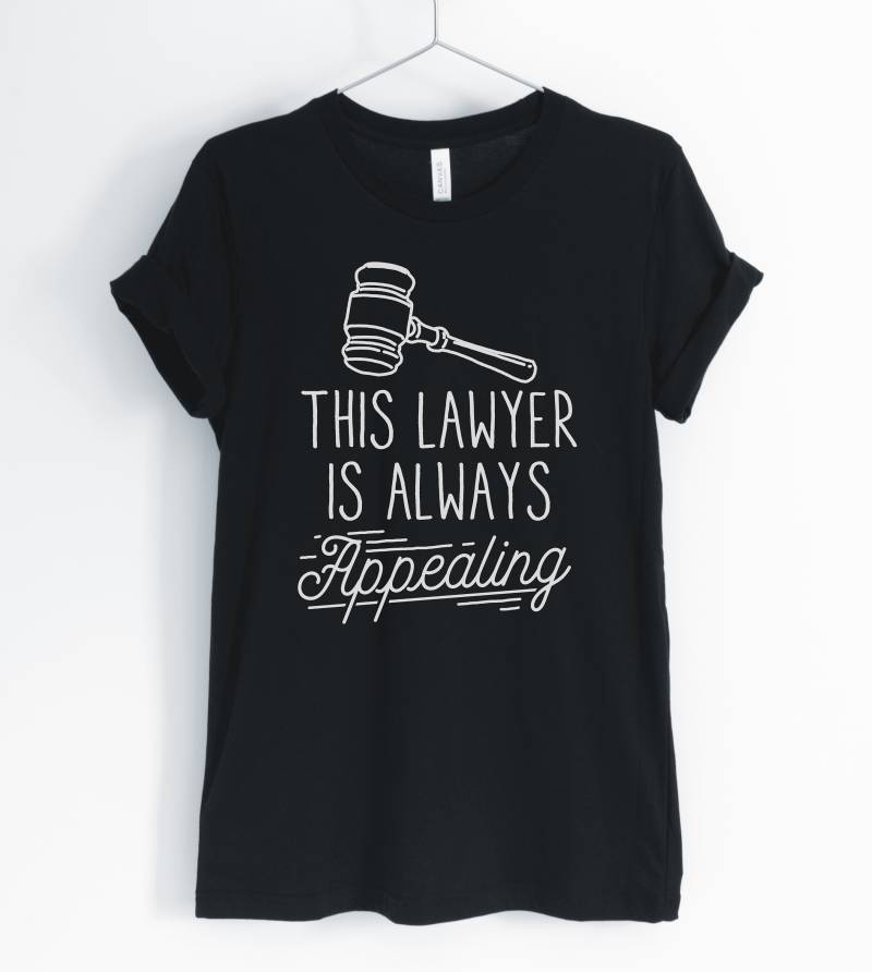 Dieser Anwalt Ist Immer Anresprechend, Shirt, Litigator Rechtsanwalt Leben, Lustige T-Shirt, Unisex & Frauen Shirts von BlueCityUSA