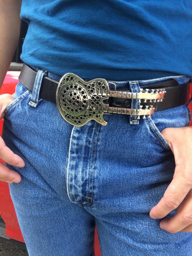 Double Neck Guitar Style Schnalle von BlueCollarBuckles