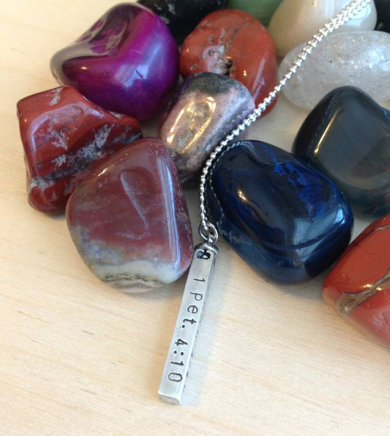 Bar Halskette - Gestempelte Swivel Individuell Handgestempelte Personalisierte Gestempelte Ihr Name, Zitat von BlueCornerCreasigns