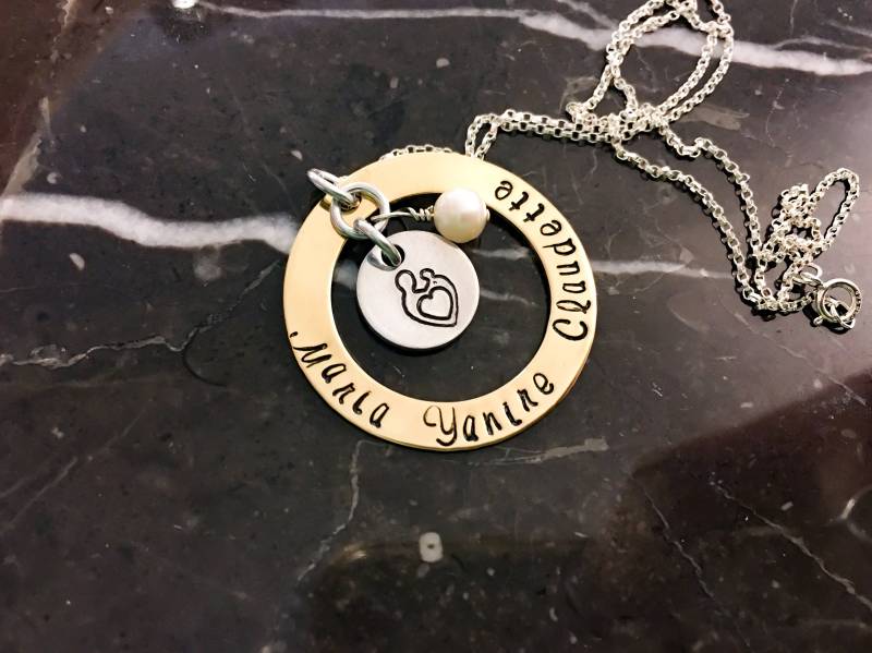 Personalisierte Halskette - Hand Gestempelt Mama Gestempelte Halskette, Paar, Schwester, Beste Freundin von BlueCornerCreasigns