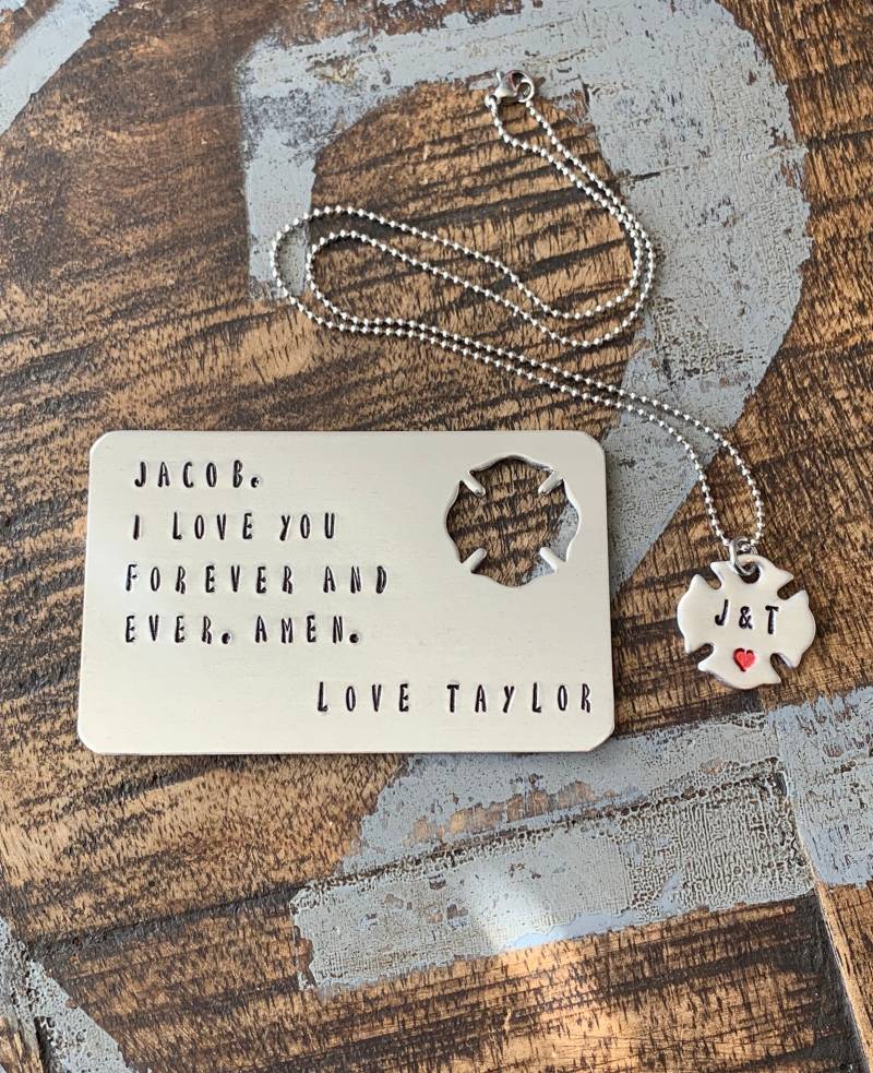 Benutzerdefinierte Feuerwehrmann Brieftasche Einfügen Karte Malteser Kreuz Geschenk Benutzerdefinierte Halskette von BlueEyedJewelsTX