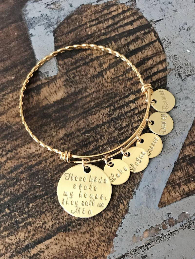 Diese Kinder Stahlen Mein Herz Gold Mama Armreif Nana Oma Armband Handgestempelt Schmuck Verstellbararmnamen Geschenk Für von BlueEyedJewelsTX