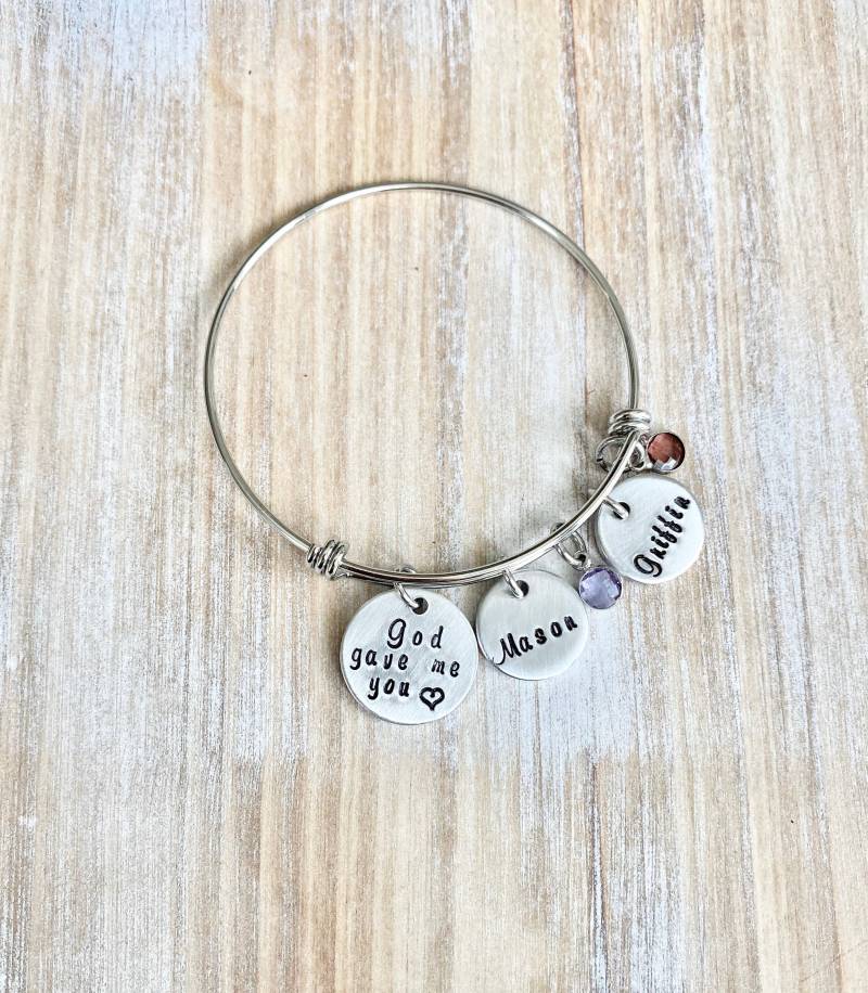 Gott Gave Mich Sie Armreif Personalisierte Mutter Armband Weihnachtsgeschenk Für Mama Geschenk Frau Religiösen Schmuck Muttertag von BlueEyedJewelsTX