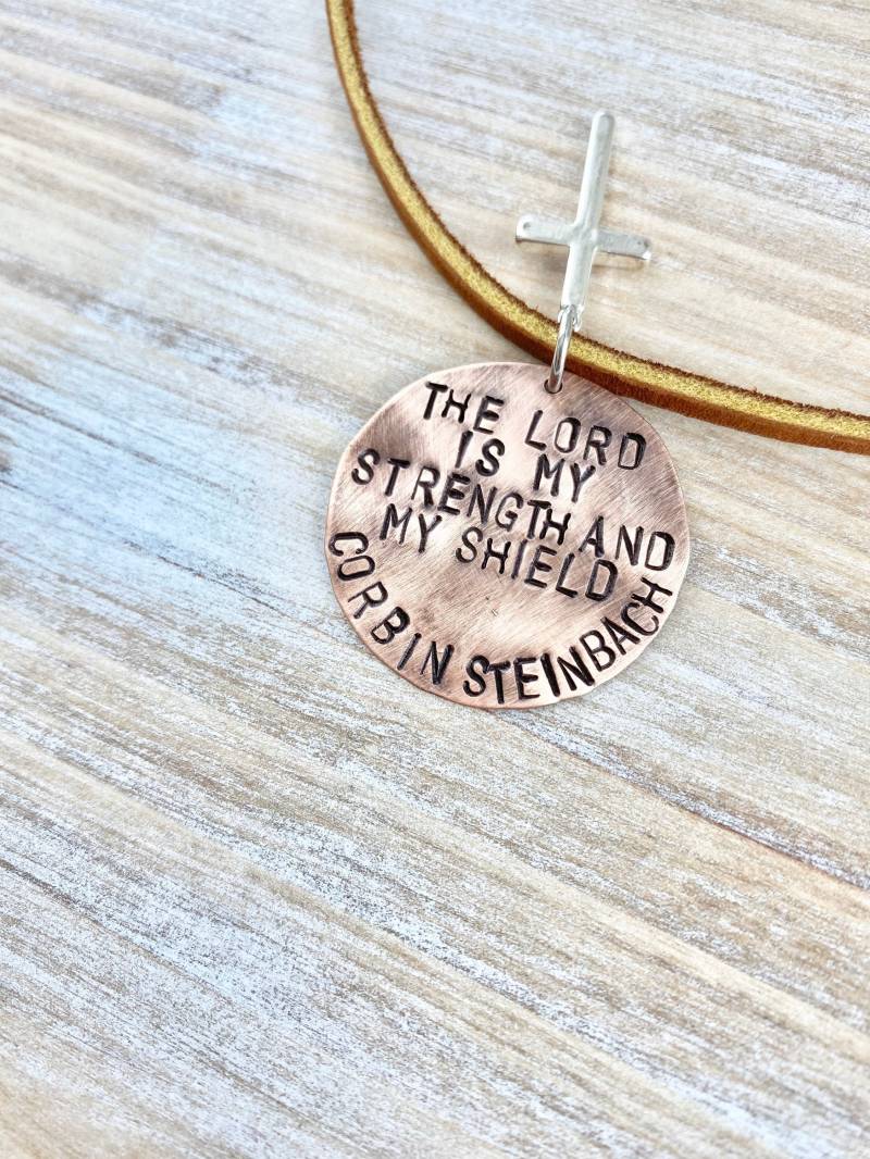 Jungen Leder Halskette Schmuck Kreuz Kleinkind Junge Geburtstagsgeschenk Sohn Ostern Geschenk Lord Ist Meine Stärke von BlueEyedJewelsTX