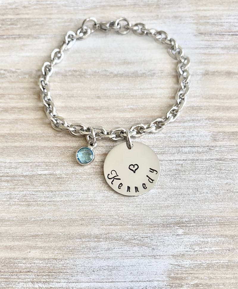 Mädchen Bettelarmband Handgestempeltes Armband Herz Personalisiertes Für Birthstone Schmuck Geburtstag von BlueEyedJewelsTX