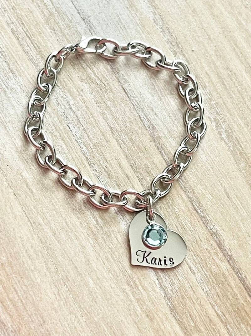 Mädchen Bettelarmband Handgestempeltes Armband Herz Personalisiertes Für Geburtsstein Schmuck Geburtstag von BlueEyedJewelsTX