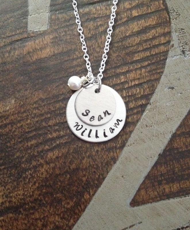 Mama Halskette Enkel Personalisierte Schmuck Handgestempelt Namen Geschenk Für Oma von BlueEyedJewelsTX