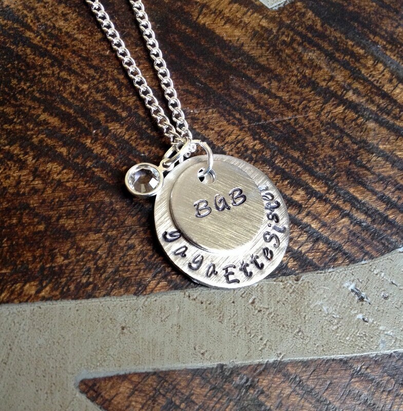 Monogramm Halskette Silber Handgestempelt Erste Sorority Personalisierte Schwester Schmuck Graduierung Geschenk von BlueEyedJewelsTX