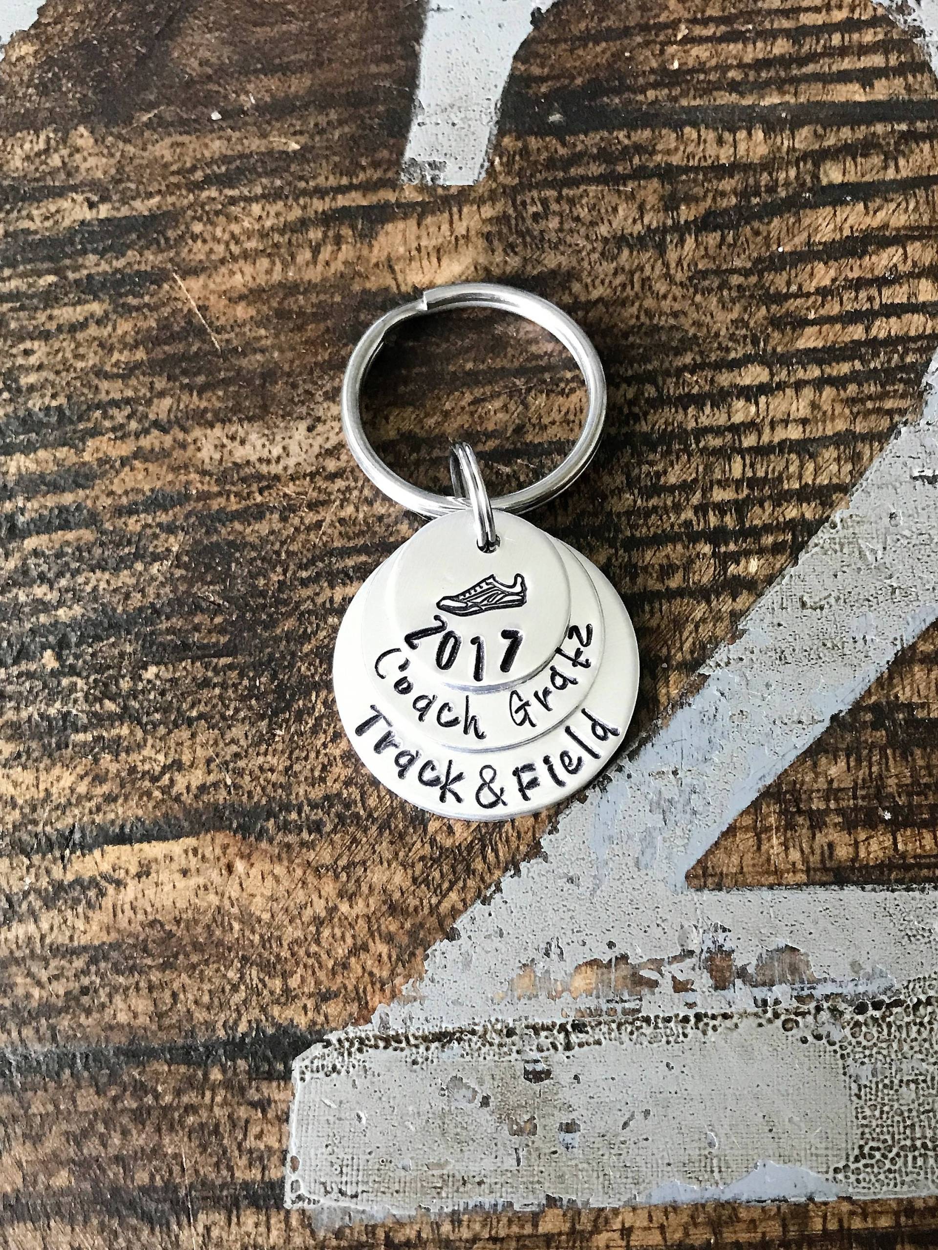 Track Coach Keychain Track Coach Geschenk Läuft Schmuck Laufen Halskette Schlüsselanhänger Fitness von BlueEyedJewelsTX