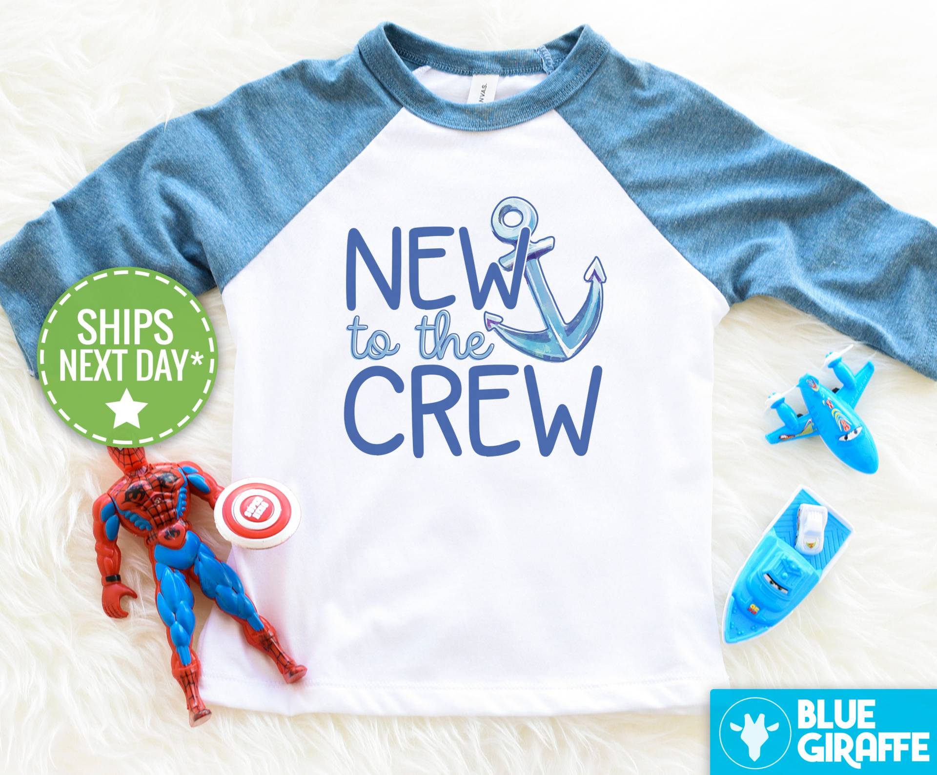 Neu Bei Der Crew Raglan-Shirt, Neueste Ergänzung Zur Bodysuit, Baby Onesie® Shirt, Nach Hause Kommen Outfit, Babypartygeschenk von BlueGiraffeApparel