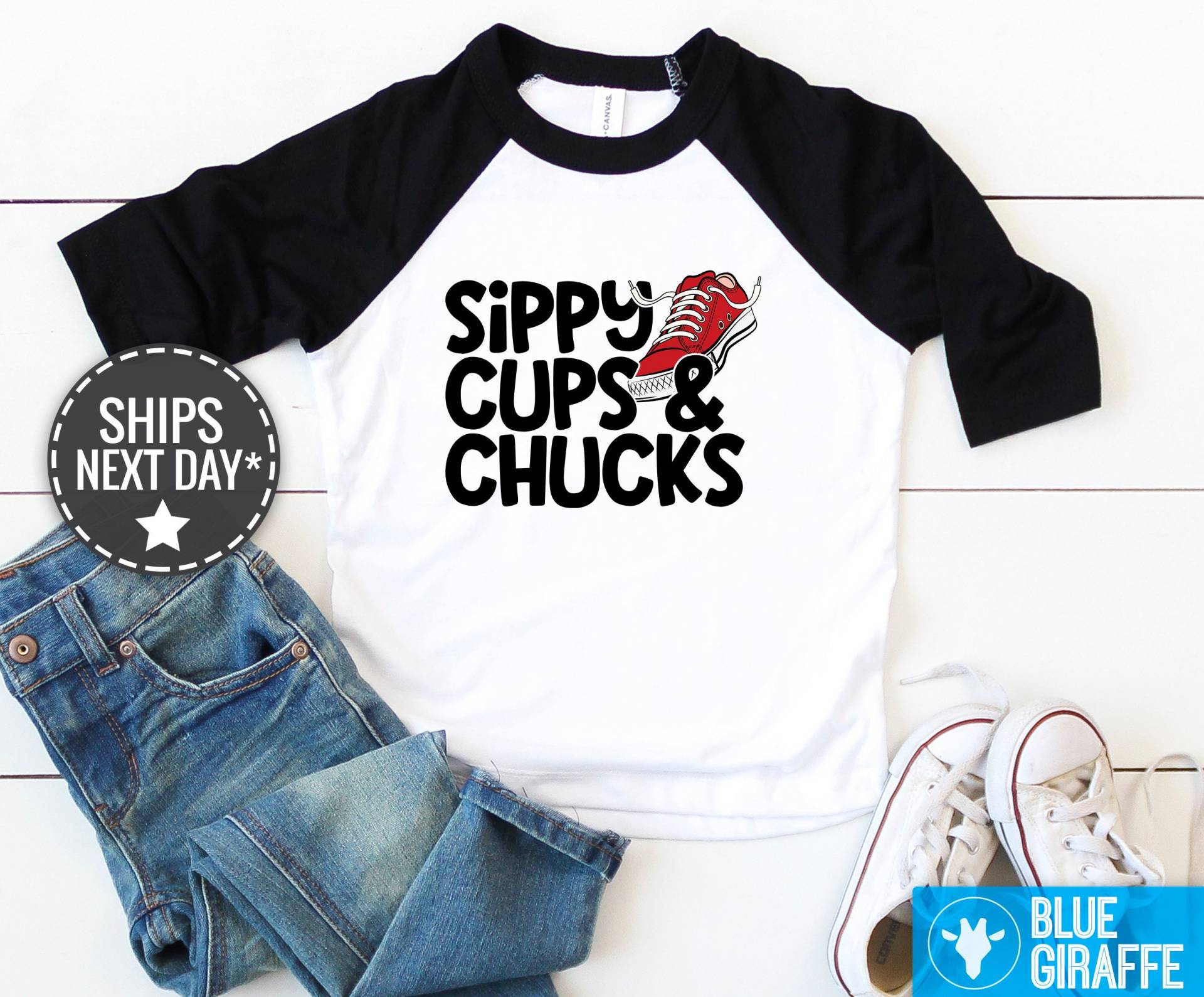 Schnabeltassen & Chucks Baby Kleinkind Shirt, Converse Onesie®, Hipster Geschenk von BlueGiraffeApparel