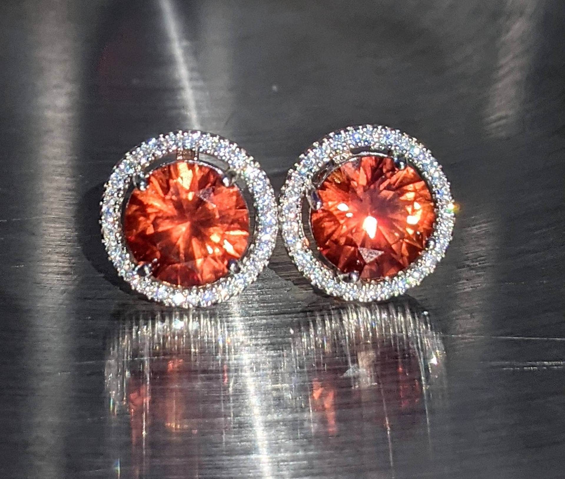 Echte Padparadscha Saphir Ohrstecker 8mm Rund Schliff Sterling Silber Orange Mit Heiligenschein Für Damen Geburtstag Weihnachtsgeschenk von BlueGoddessco