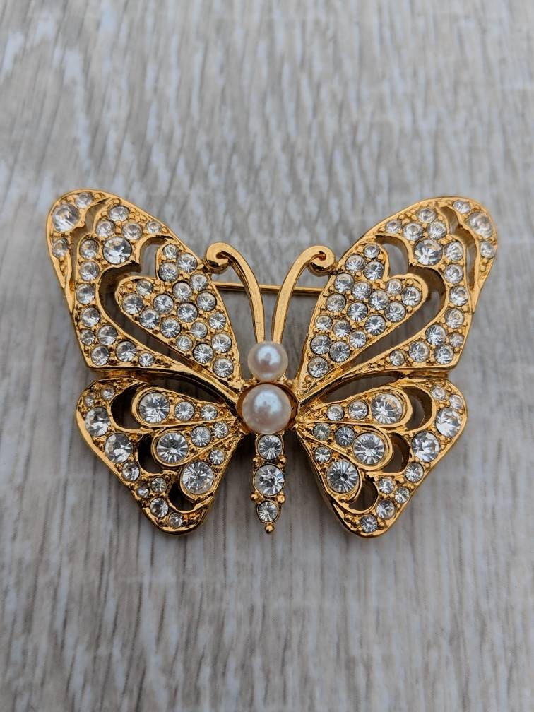 Schillernde Strass, Faux Perle Und Warmen Goldton Schmetterlingsbrosche von BlueHillsBrooches