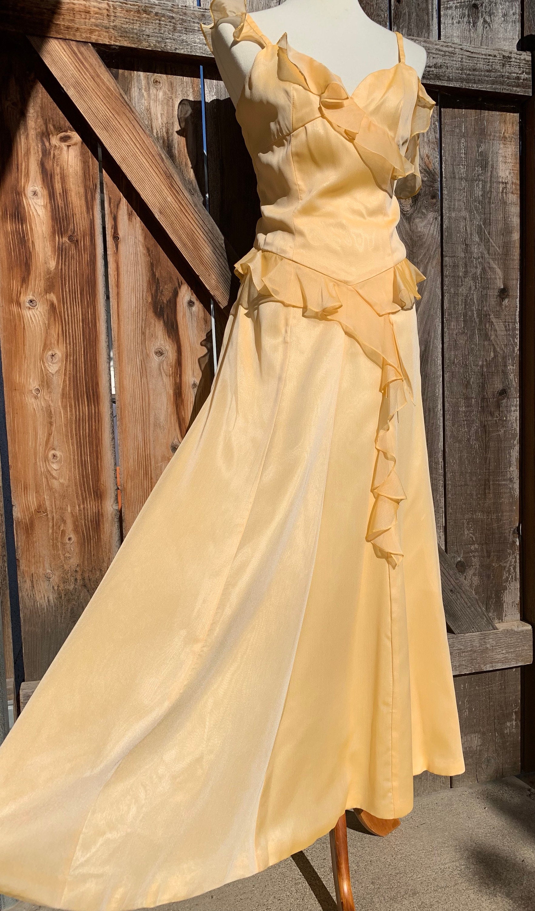 70Er Jahre Nur Pfirsich Kleid 70Er Jahre Nur Pfirsich Kleid von BlueHoneyShop