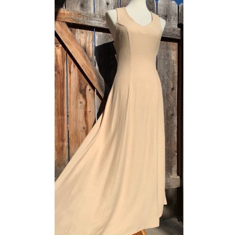 Beige Maxi Kleid Beige Maxi Kleid von BlueHoneyShop