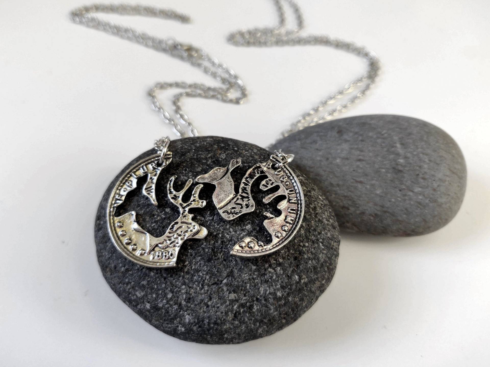 Hirsch Und Paar Halskette, Usa Münze Schmuck von BlueKarmaJewellery