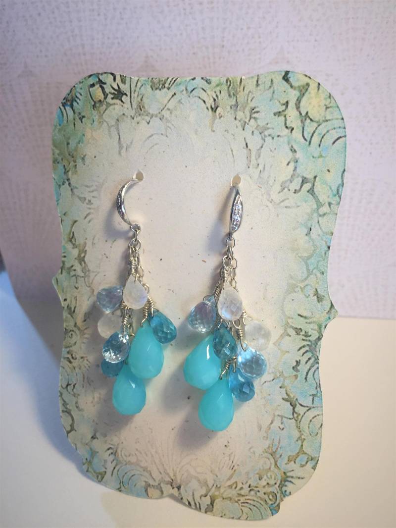 Luxuriöse Multi Edelstein Ohrringe in Silber von BlueLagoonTreasures