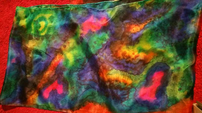 Von Hand Bemalte Seidenschal, Schal, Wrap - Mehrfarbig Rosa Rot Lila Blau Handgemachte Womans Seide Schal Wickeln Mit Kalligraphie "Liebe' Von Hand Bemalte Seidenschal, Schal, Wrap - Mehrfarbig Rosa Rot Lila Blau Handgemachte Womans Seide Schal Wickeln Mit Kalligraphie "Liebe' von BlueLotusSilk