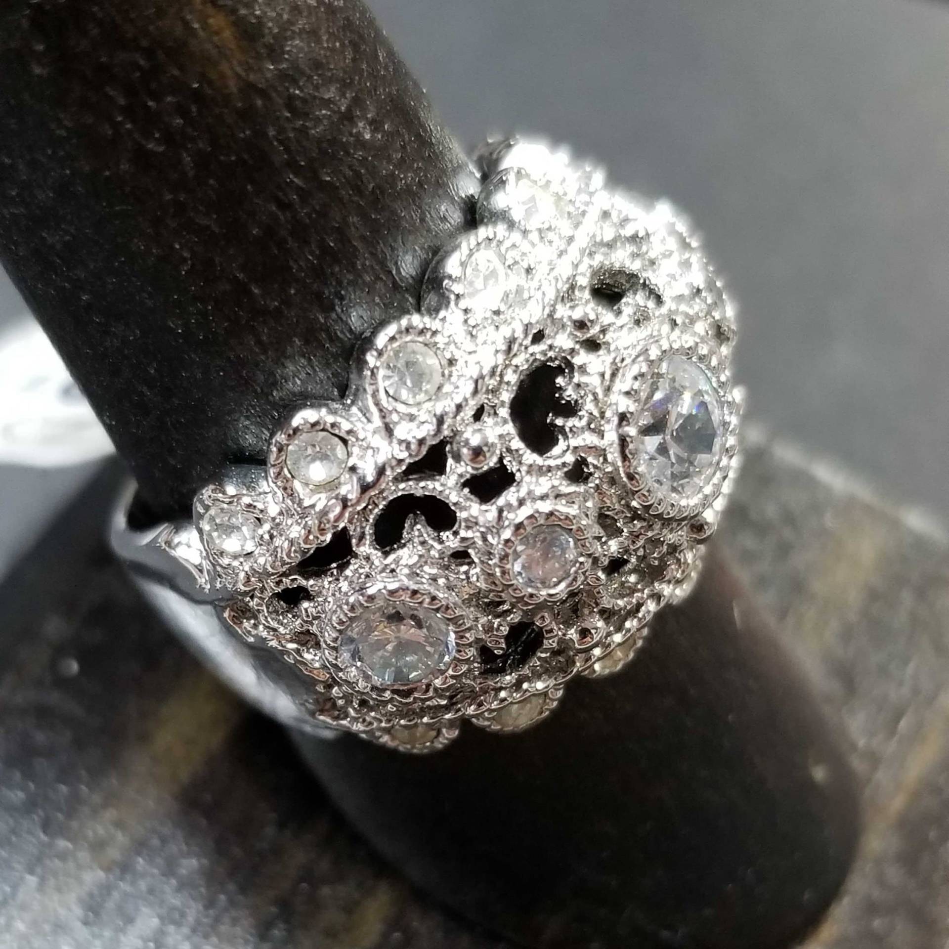 Größe 8 Vintage Lacey Sterling Silber Ring Klare Czs, Frauen-Verlobungsring, Erklärung, April Birthstone 925 Zirkonia von BlueMoonTrader