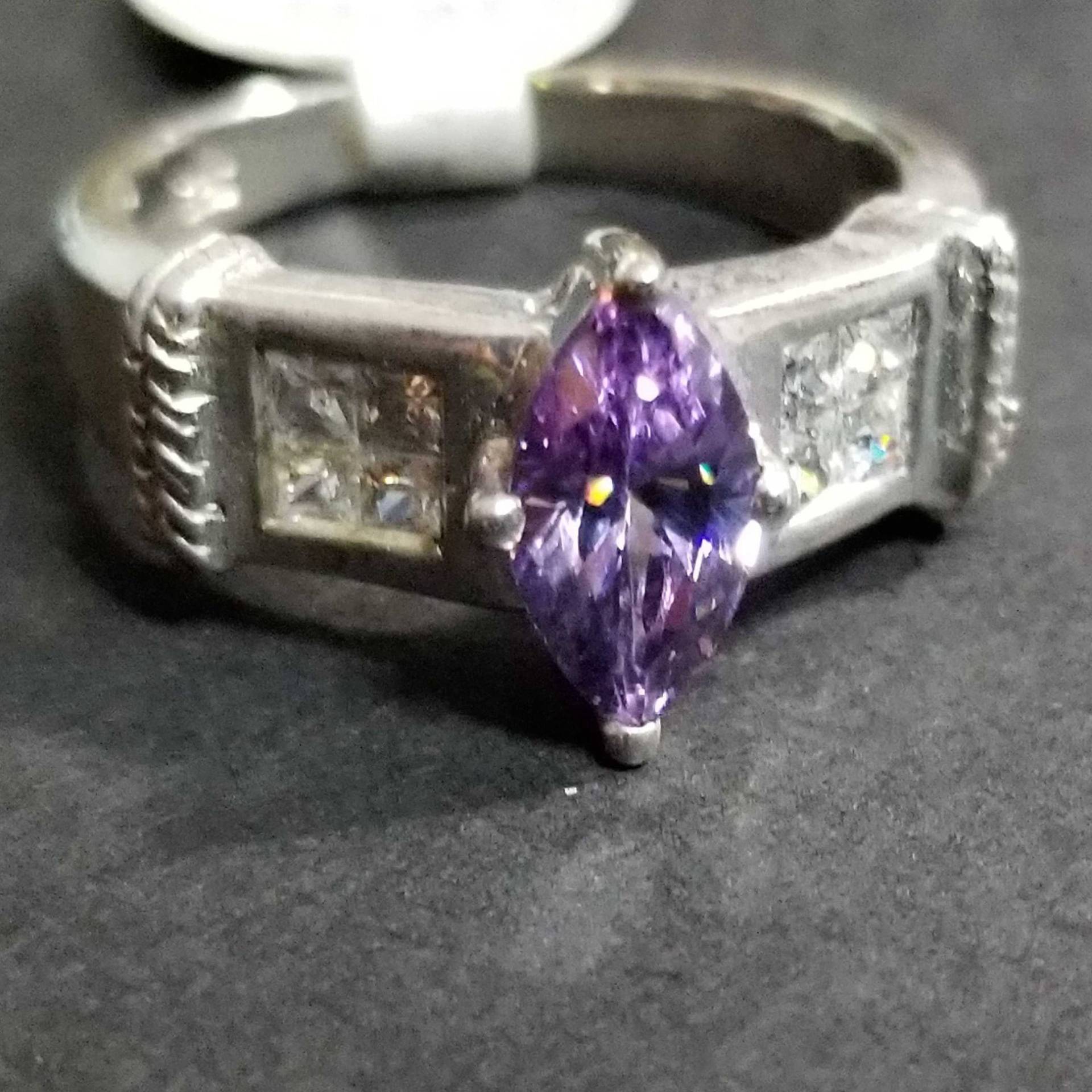 Lila Ring Für Frauen, Sterling Silberring Mit Amethyst Cz, Marquise Vintage Damenring Geburtstagsgeschenk Februar Birthstone von BlueMoonTrader