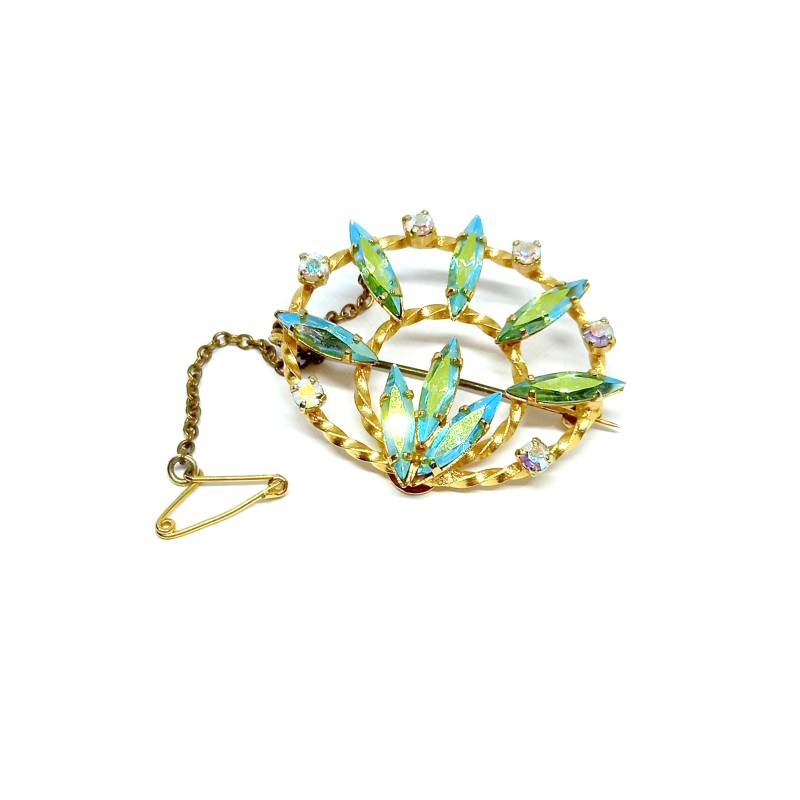 strass Brosche Funkeln Schmuck Grün Kranz 1950Er Jahre Vintage Gold Blätter Mit Sicherheitskette strass Brosche Funkeln Schmuck Grün Kranz 1950Er Jahre Vintage Gold Blätter Mit Sicherheitskette von BlueMoonTrinketShop