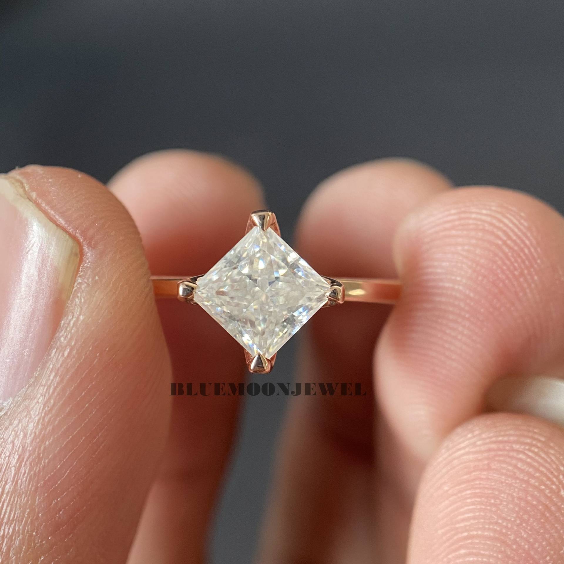 Moissanit Verlobungsring/1.20Ct Princess Cut Solitär Ring Solider 14K Weißgold Damen Ehering von BlueMoonjewel2015
