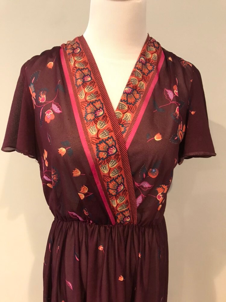 Vintage Floral Transparentes Lila, Pinkes Kleid von BlueOwlVintageNY