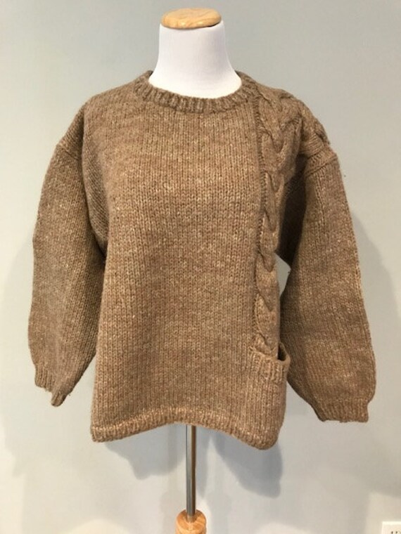 Vintage Tan Beige Handgestrickter Wollpullover Mit Taschen-L von BlueOwlVintageNY