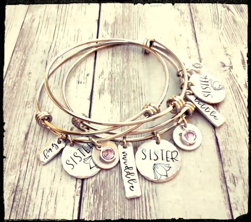 Gestempelt Schwester Armreif Edelstahl-Armband Mit Geburtsstein von BlueReefBoutique