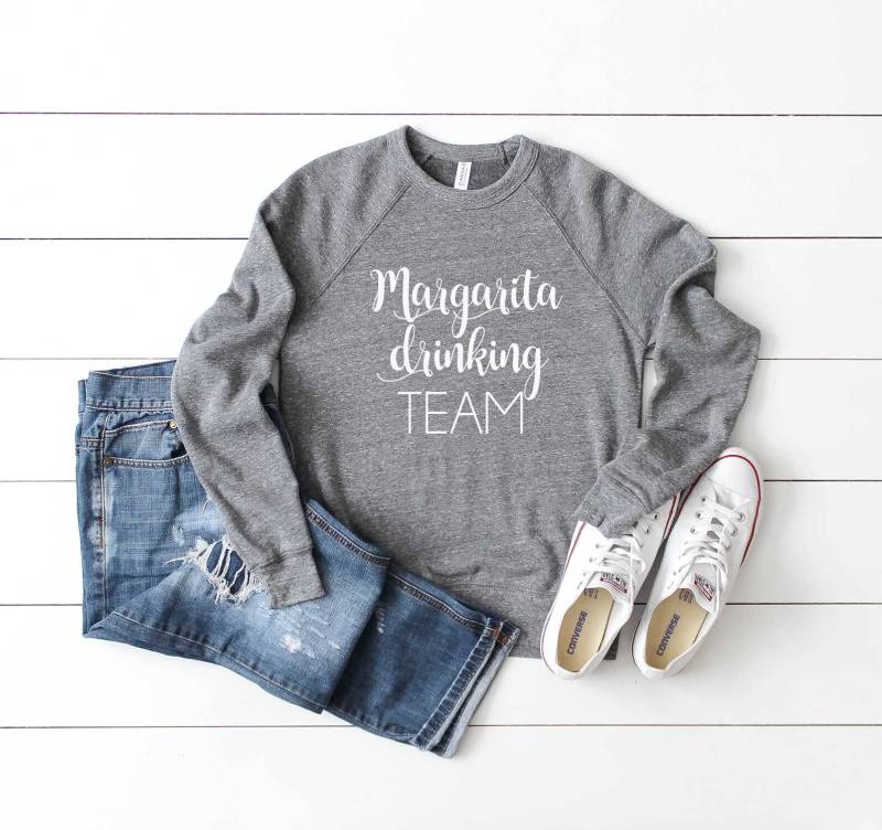 Cinco De Mayo Shirt. Margarita Trink Team Trinkshirt. Super Weiches & Bequemes Unisex Langarm Sweatshirt. Fiesta von BlueSandTextiles