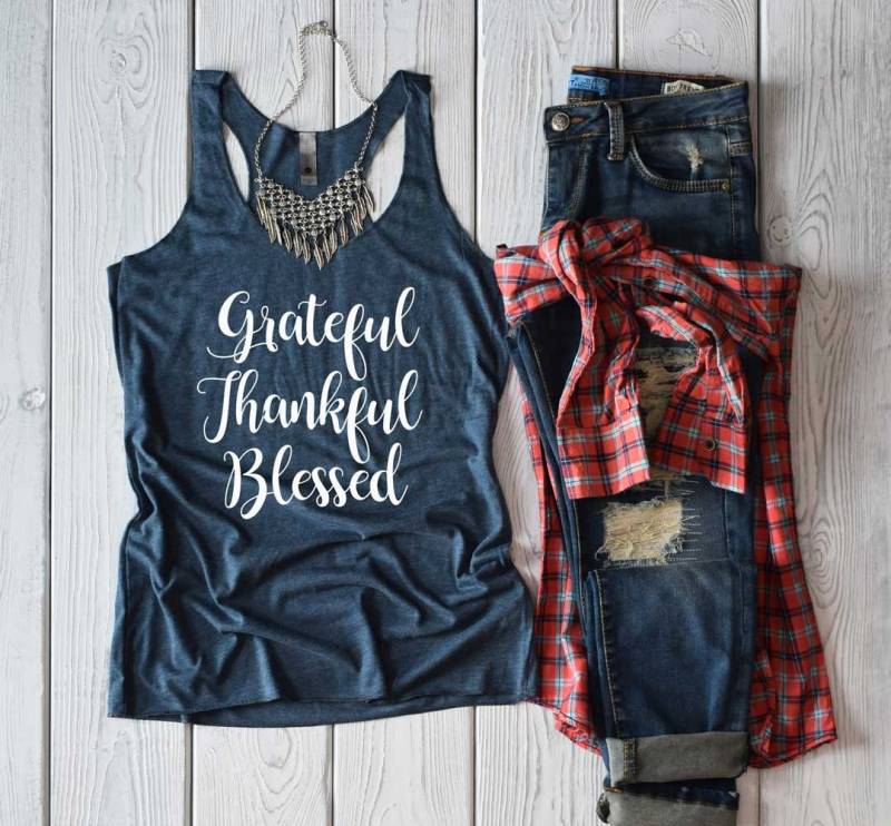 Dankbar Dankbar Gesegnet. Thanksgiving Shirt. Religiöses Weiches Und Bequemes Tri-Blend Racerback Tank Top. Jesus Christliches von BlueSandTextiles