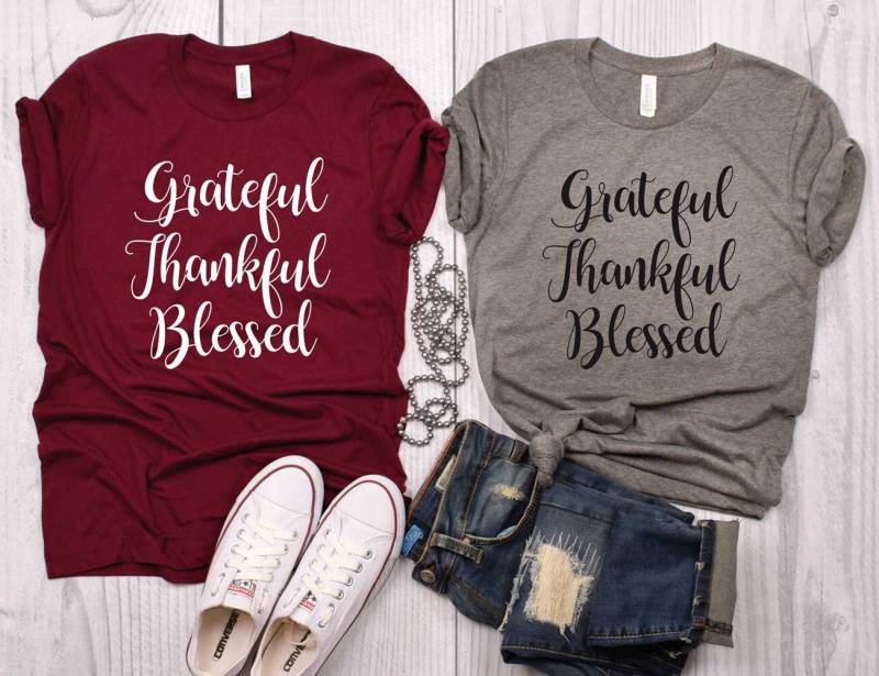 Dankbares Dankbares Gesegnetes Shirt. Religiöses Thanksgiving Super Weiches & Bequemes Unisex T-Shirt. Christliches Herbst von BlueSandTextiles