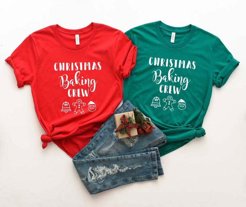 Weihnachtsshirt. Weihnachts Backen Crew Shirt. Urlaubsshirt. Super Weiches & Bequemes Unisex T-Shirt. Lustiges Weihnachtscrew Weihnachtsshirt. Weihnachts Backen Crew Shirt. Urlaubsshirt. Super Weiches & Bequemes Unisex T-Shirt. Lustiges Weihnachtscrew von BlueSandTextiles