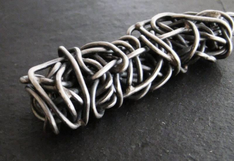 Zeit-Cocoon - Draht Gewickelt Anhänger Gedrückt von BlueSunflowerStudio