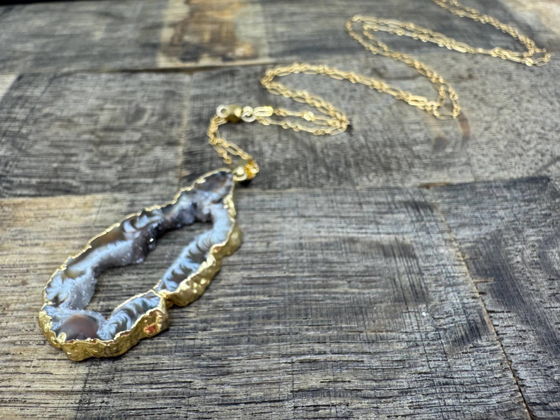 Achat Geode Halskette von BlueTreeStudios
