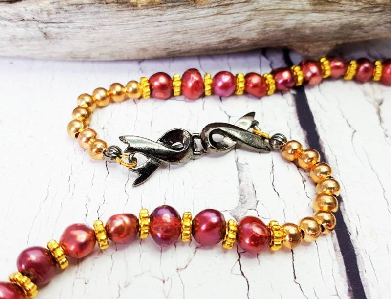Elegante Burgunder Perlenkette Für Besondere Anlässe Und Geschenke Elegante Burgunder Perlenkette Für Besondere Anlässe Und Geschenke von BlueWorldTreasures